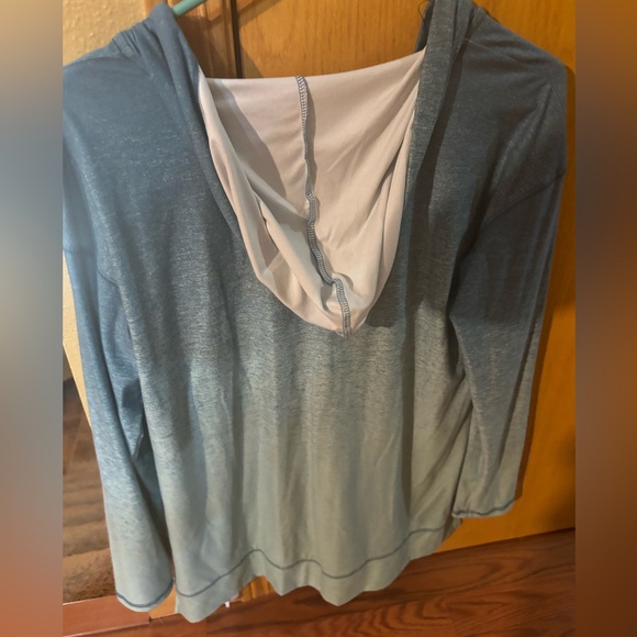 Worn ONE time, perfect condition, LuLaRoe Amber style sweatshirt - Picture 2 of 3